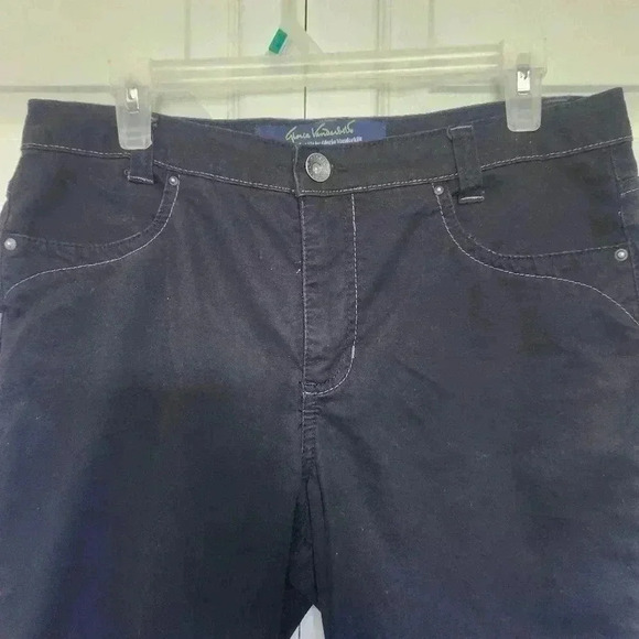 Gloris Vanderbilt The Perfect Fit Missy Cotton Blend Jet Black Capri's Size  12 - Picture 7 of 11